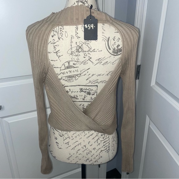 Lush Ribbed Sweater - Picture 2 of 4